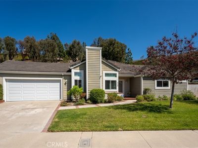 5760 E Hudson Bay Dr