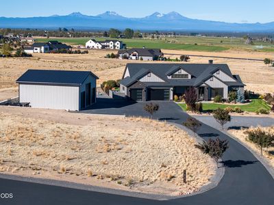 6949 SW Mill Iron Cir