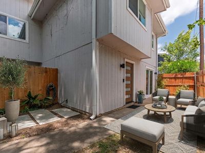 1208 Hollow Creek Dr #105