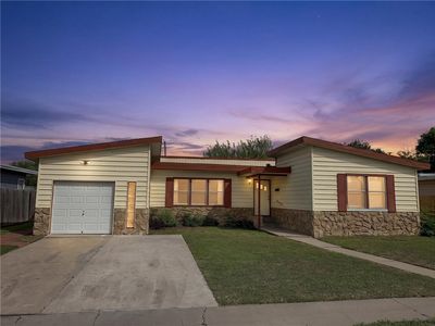 735 Chase Dr