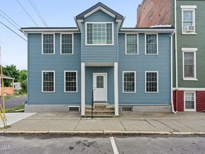 16 Broad Street
