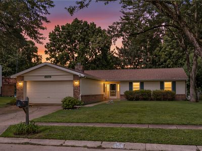 4959 Strathaven Dr