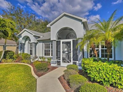 3223 SE Santa Barbara Pl
