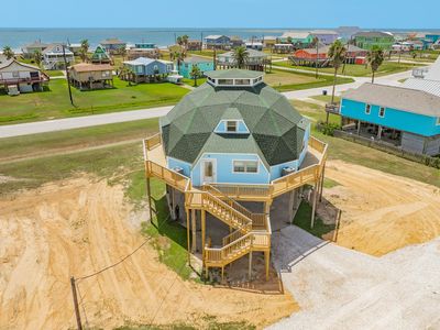 810 Surf Dr