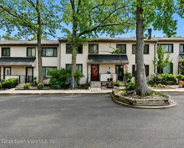 19 Hickory Ct
