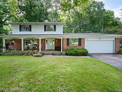 9460 Deer Park Ct