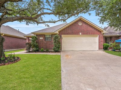 211 Live Oak Ln
