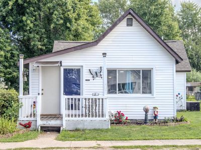 209 W Madison St