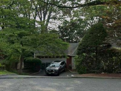 41 Charwalt Dr