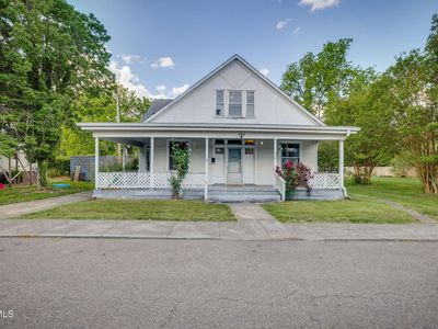 539 Edmond St