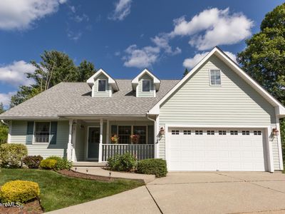 6 Kara Dr