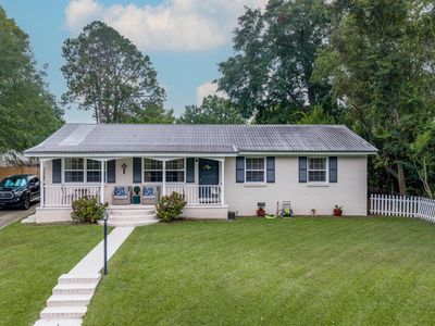 615 Holly Dr