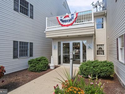 2461 E High St #Li