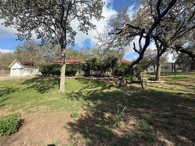 Property at 900 Dove Dr, Manchaca, TX