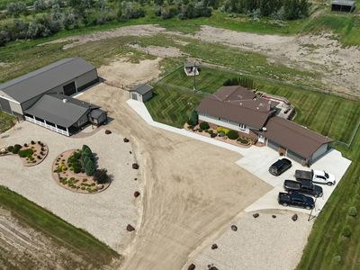 1059 Highway 5 NE