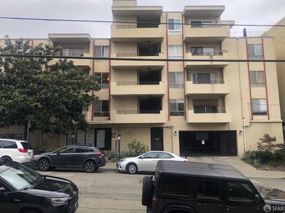 Property at 320 Park View Ter Unit 207, Oakland, CA