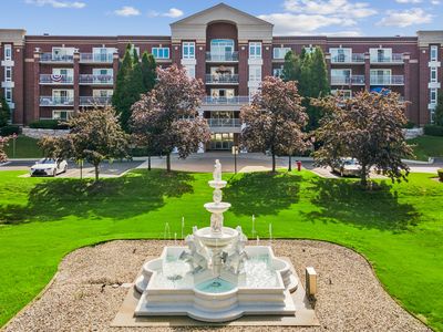 7011 W Touhy Ave APT 310