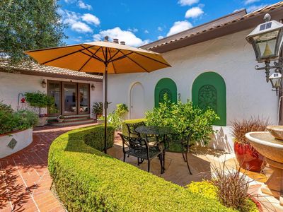 375 Las Casitas Court