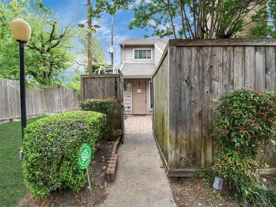 13958 Hollowgreen Dr #25