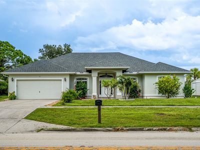 1084 W Hillsborough Blvd