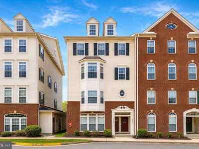 Property at 25381 Patriot Ter, Aldie, VA