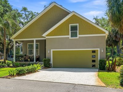 38 W Lake Dr