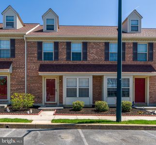 4 Acorn Blvd