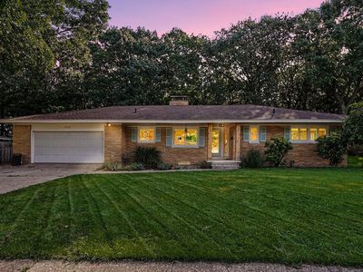 3010 Country Club Dr