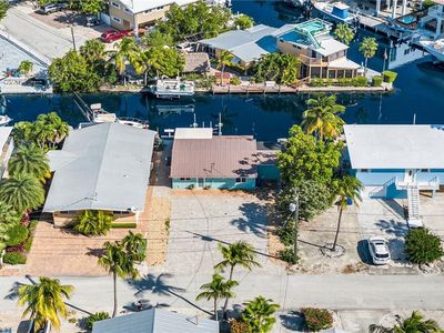 121 Zane Grey Creek Dr