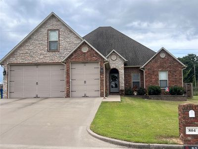 804 Great Oaks Dr