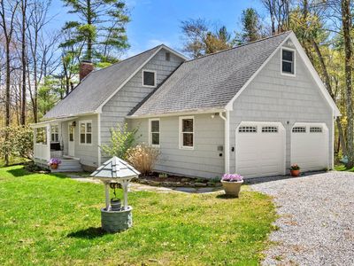 230 Middle Rd