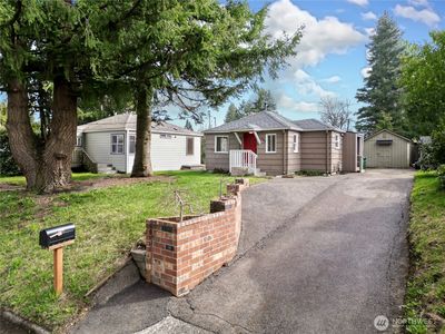 308 Wilson Street NE