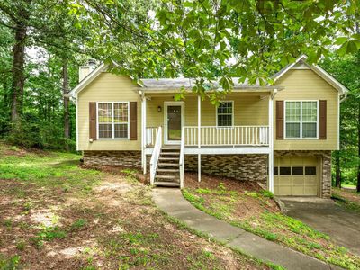 6822 Charles Dr
