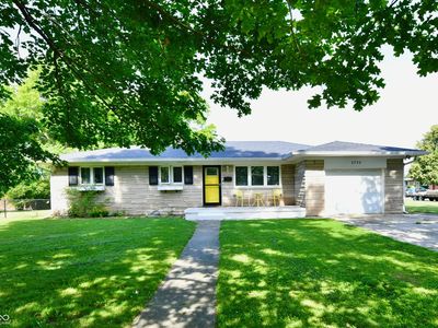 2732 Parkwood Dr