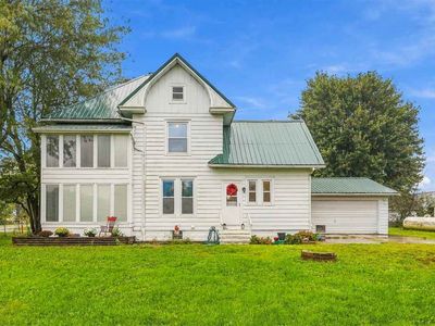 1157 Raspberry Ave
