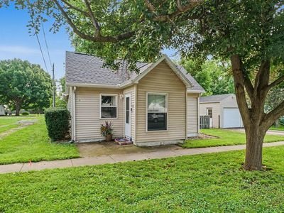 206 S Main St