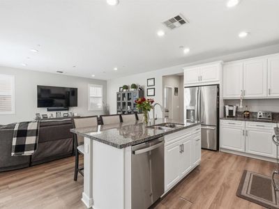 2044 Avenida Andanza