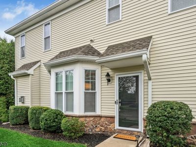 32 Dogwood Ln