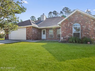 8025 Longwood Dr