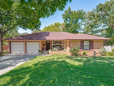 1403 Greenwood Dr