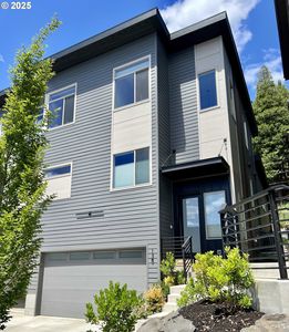 135 Shelton McMurphey Blvd