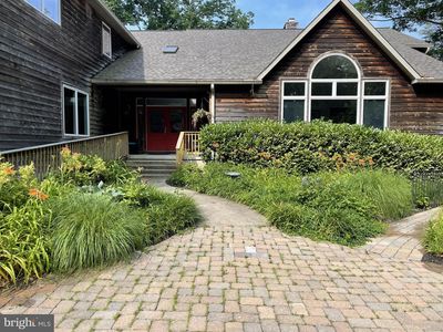 126 Gilbert Ct