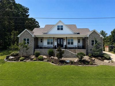 1009 Hilltop Dr