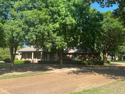 107 Newport Dr