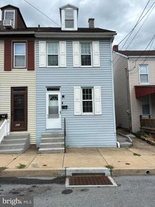 460 Manor St