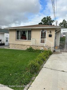 42 Mallory Ave