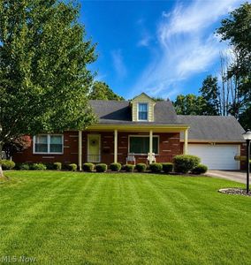 4345 Woodleigh Ln