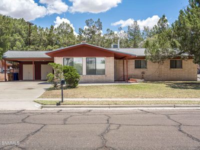 2045 Gladys Dr