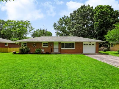 7114 Chandler Dr