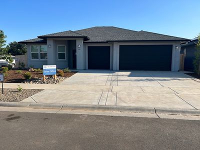 345 Bainbridge Pl